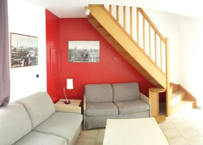 Les Fontaines 펜션 Baron (Oise)